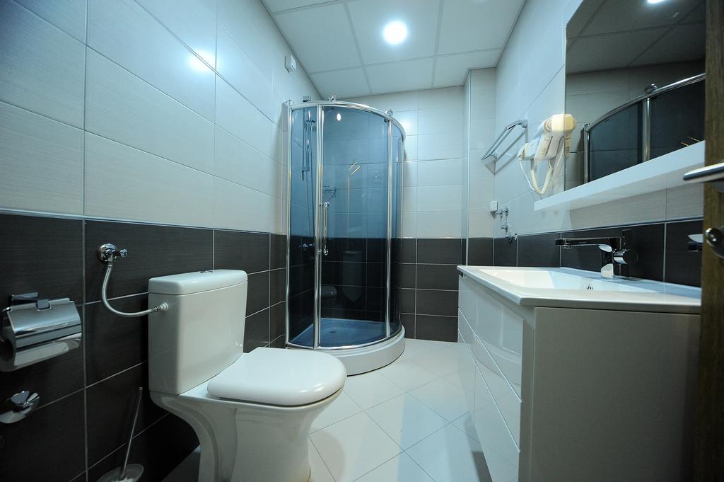 Ni Garni Uni Elita Lux Hotel מראה חיצוני תמונה