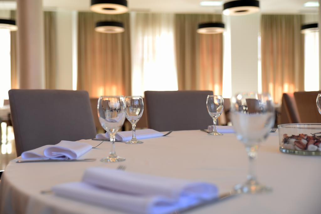 Ni Garni Uni Elita Lux Hotel מראה חיצוני תמונה